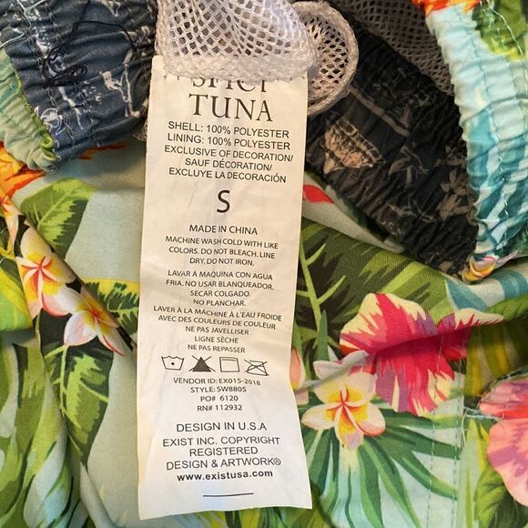 Spicy Tuna Floral Hawaiian Print Swim Trunks Size Small - Picture 9 of 9